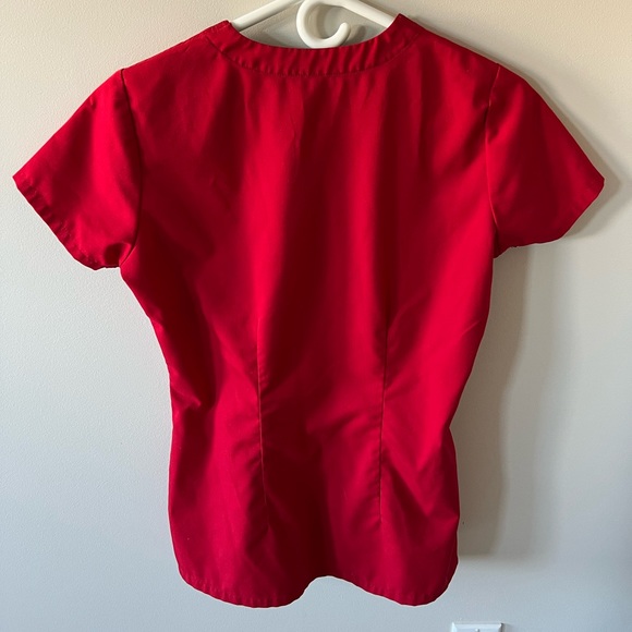 NRG Scrub Top - Picture 2 of 3